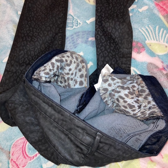🐆 NWOT Roberto Cavalli Black Leopard Coated Jeans​ - Picture 16 of 16